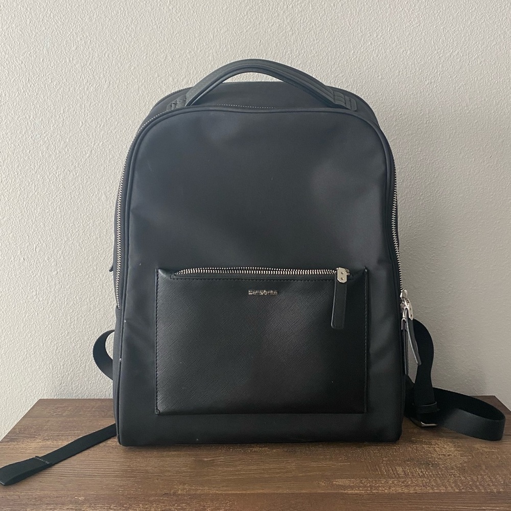 Black samsonite 14.1” backpack